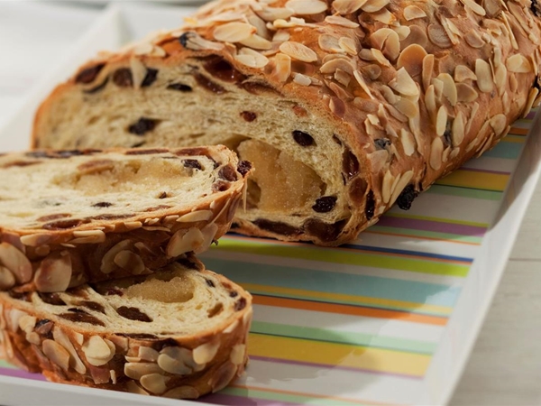 Feestbrood 500  noot en spijs